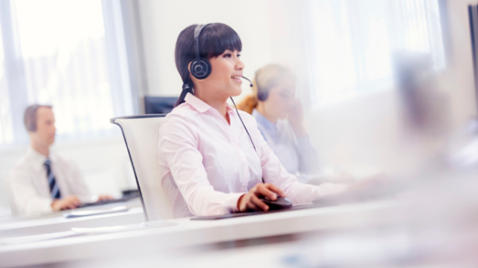 woman-contact-center-kandy-solution